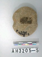 藏品(中砝碼型石網墜)的圖片